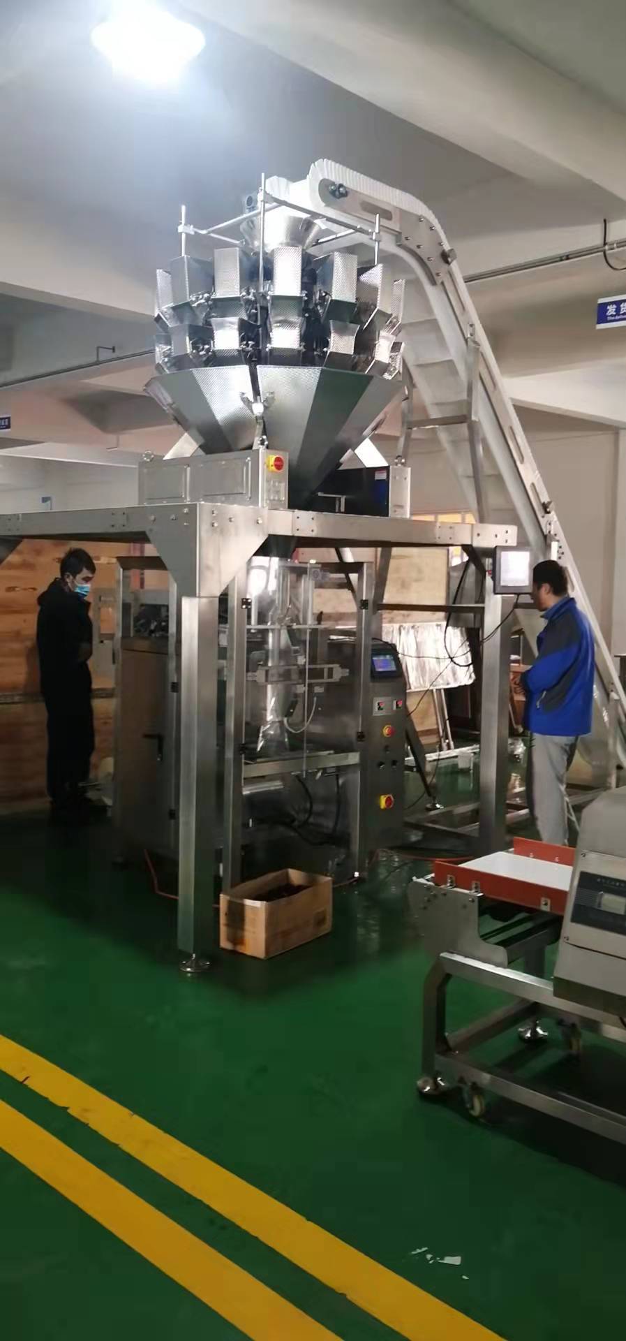 给袋式板栗颗粒包装机 全自动组合称重打包秤多少钱