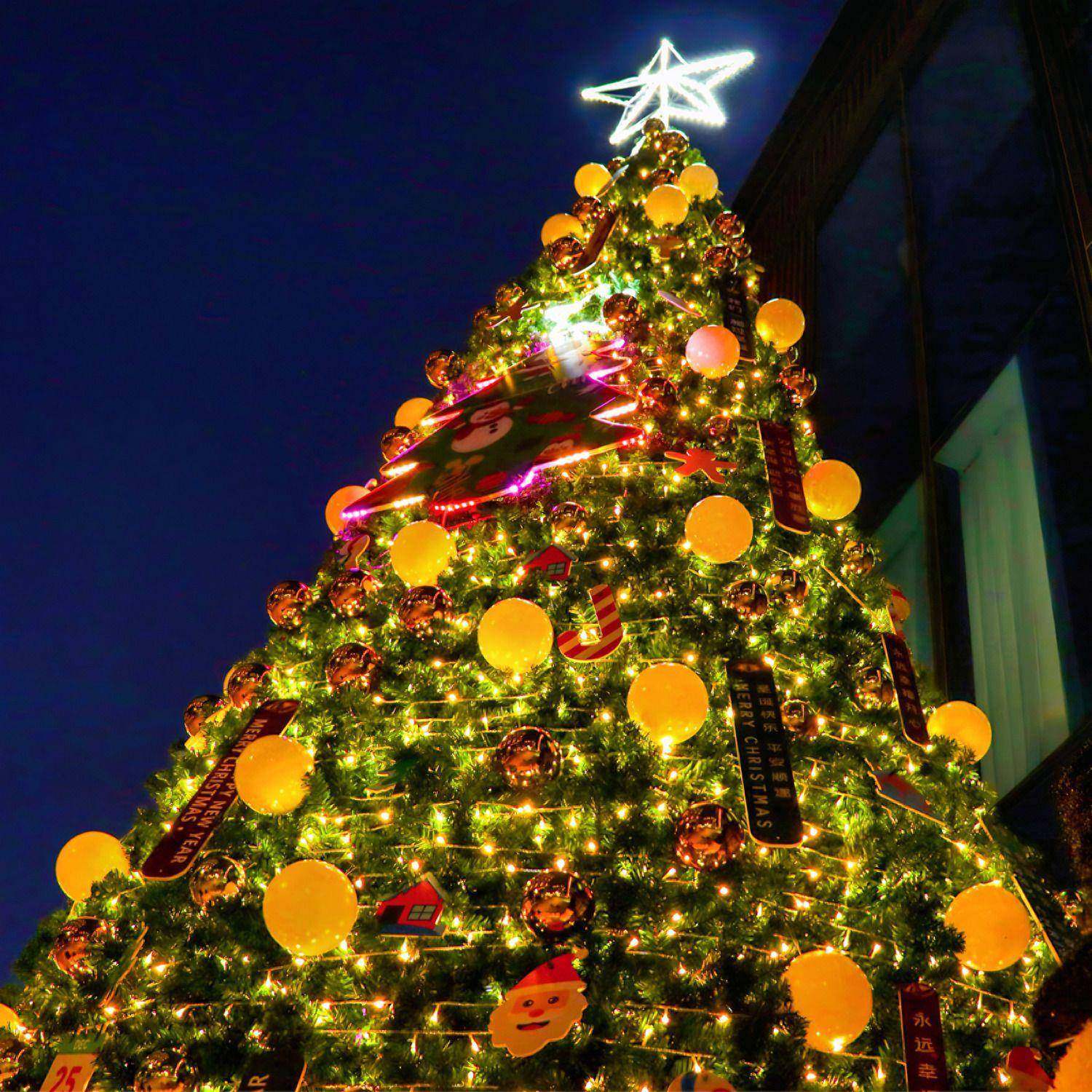 大型框架圣诞树户外场景3//5/6/810LIV米广4场酒店发/套光餐商场