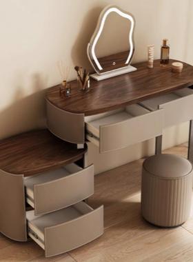 新款马皮柜实木梳妆台床柜轻奢鞍头EEW简约现代斗一体小型化妆桌