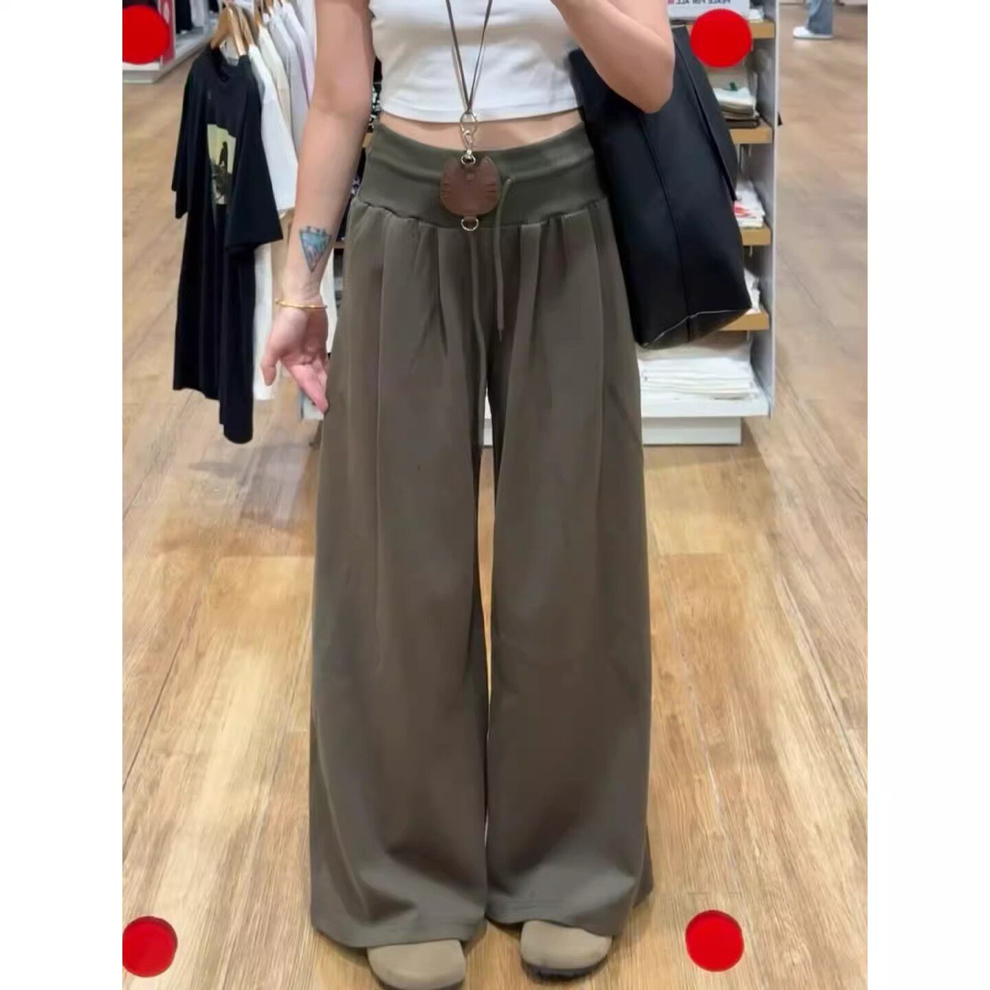 军绿色运动裤女2026春季新款高腰宽松慵懒风显瘦垂感休闲阔腿卫裤