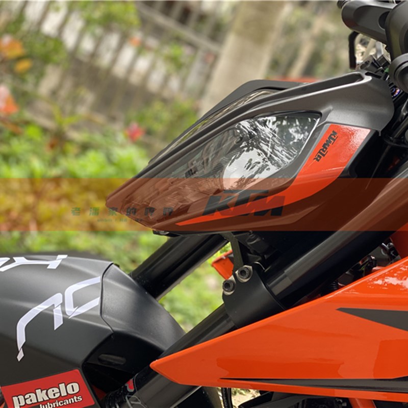 新款17 18 19 20款390DUKE  大灯眉贴纸 贴膜 自制