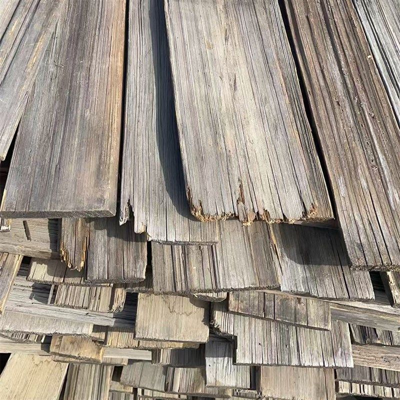 复古旧木材木瓦片风化木板民宿门头装饰旧木板木材屋檐装饰老木头