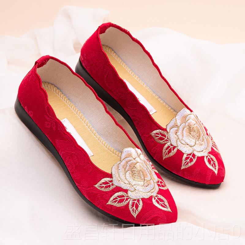 高档老北京布鞋鞋女纯式绣花鞋民族风新款平底时尚布妈软底舒适防