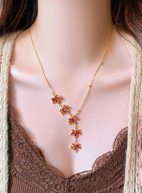 复古红色枫叶吊坠流苏项链气质