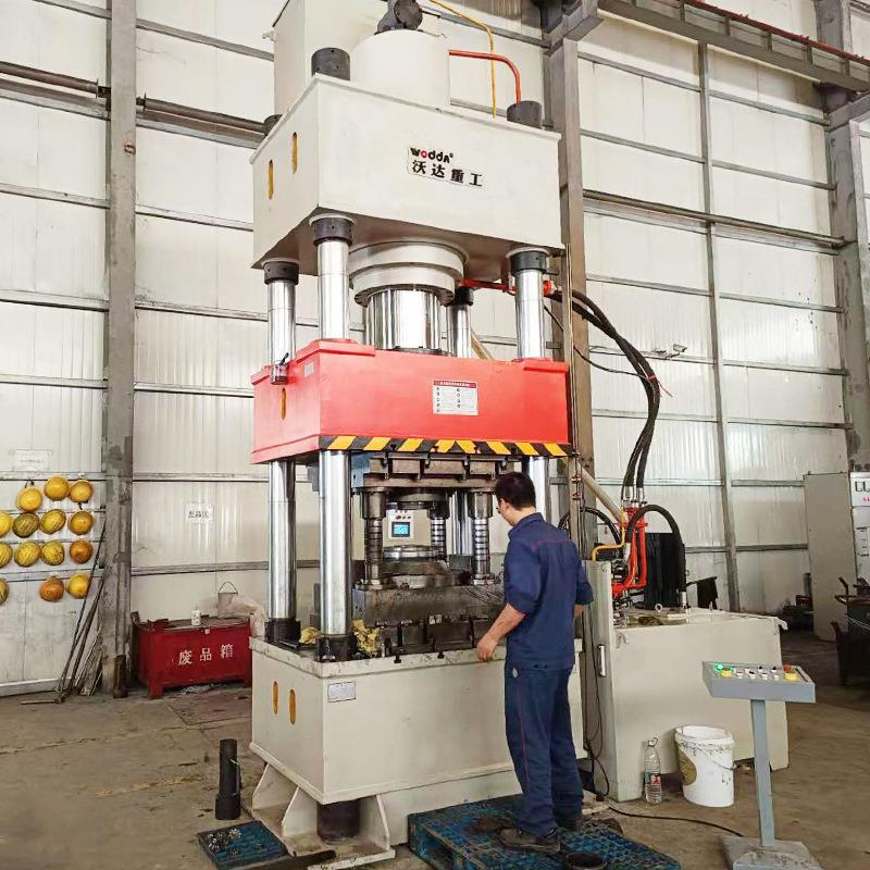 500吨四柱液压机压电动汽车轴承金属汽车零配件成型四柱油压机