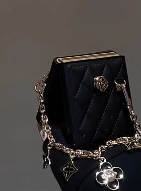 适用purax华为pocket2/p50折叠屏s手机壳ins黑色菱格手提链小米mixflip荣耀MagicVFlip三星zflip7FE/6/5女