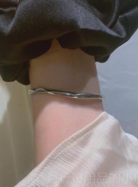 正品Tysha高u表级质感*冷淡风S925纯银锤面手镯好搭配简约款带手