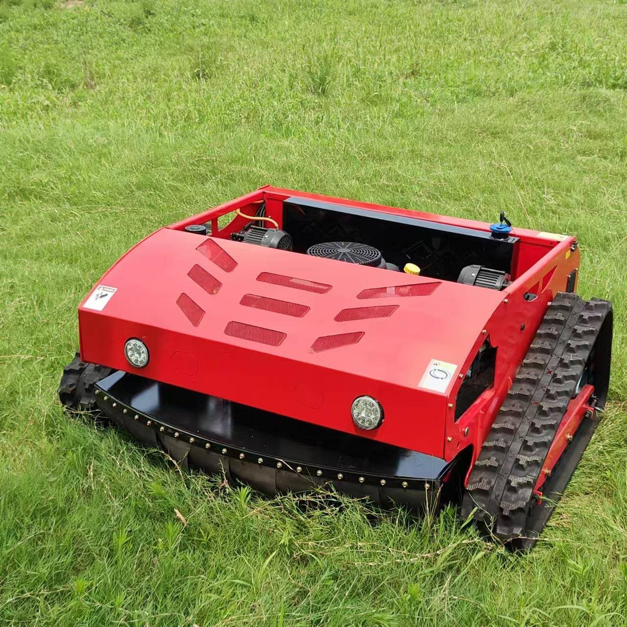 口国智能遥控割泰草机除HT1000大马力果园碎GBE草机出开荒爬坡草