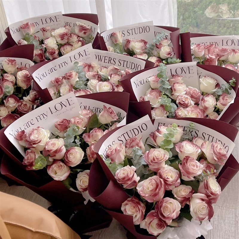 凡尔赛玫瑰鲜花喷漆鲜花花艺喷漆花妍色碎冰蓝黑骑士改色变色