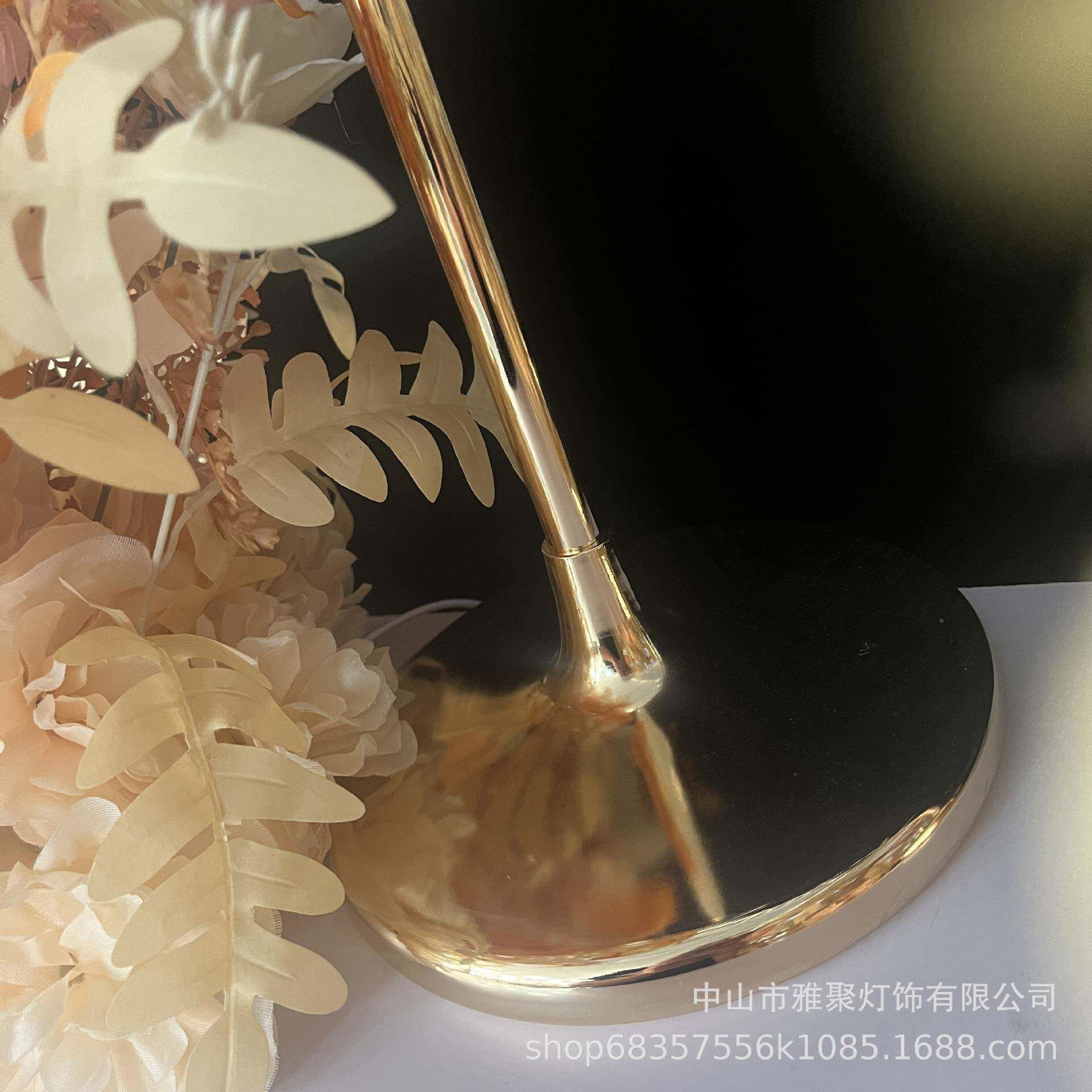 款OUG婚具尖钻圆形三新件套路引灯铁艺道具婚礼路引布庆置装饰摆