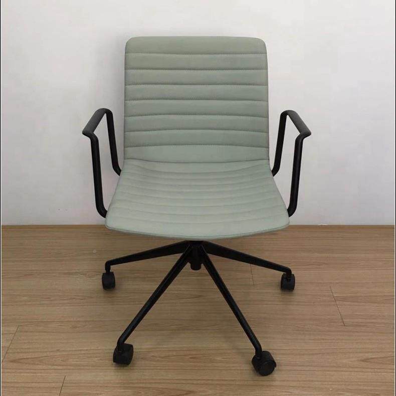 小型L-09A电脑椅无子小休闲职员办公椅家用书房扶手椅巧精致转椅