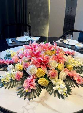 酒店圆桌间餐桌花大圆桌转盘圆ZXC红色摆中花餐桌形仿真花装饰假