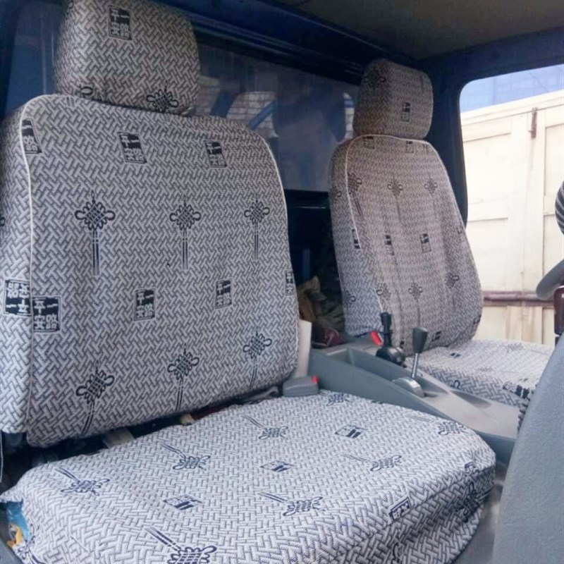 东风小霸王W08 W W15 W17Q W18小霸王V排途逸T5Q/T3货车座