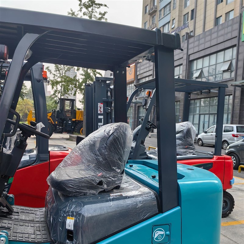 叉车顶棚遮雨板杭州电动叉车杭叉雨棚龙工合力林德电叉车防雨纳米