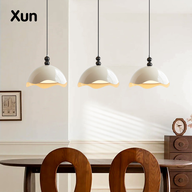 蛋壳奶油风餐厅吊灯三头餐桌灯法式中古风饭厅灯设计师半圆吧台灯