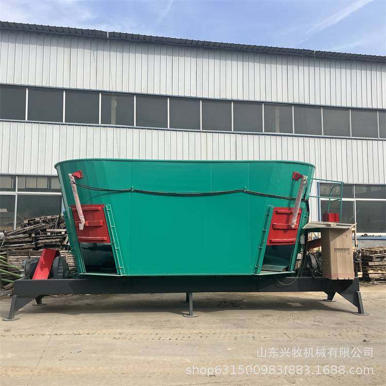 牛羊草料省工混合机全日粮制备机图片 立式双轴TMR搅拌机尺寸