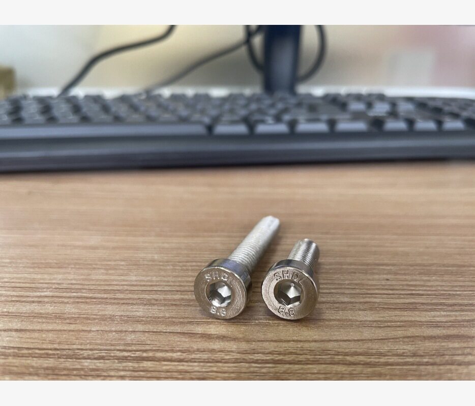 DIN7984内六角机螺钉M8*55镀镍