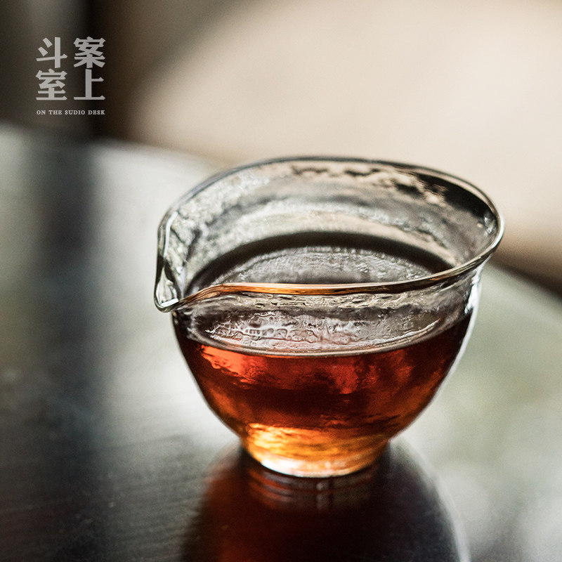 斗室案上纯手工吹制加厚耐热玻璃公道杯功夫茶透明分茶器匀杯茶海