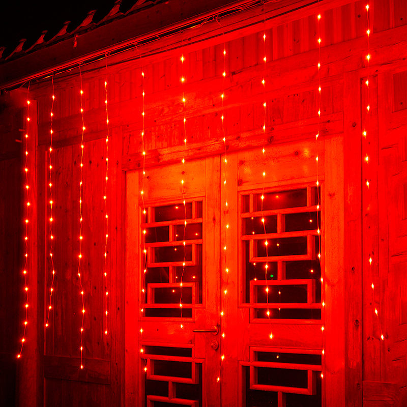 led新年装饰品彩灯闪灯串灯窗帘灯挂饰家用过年春节布置大门窗户