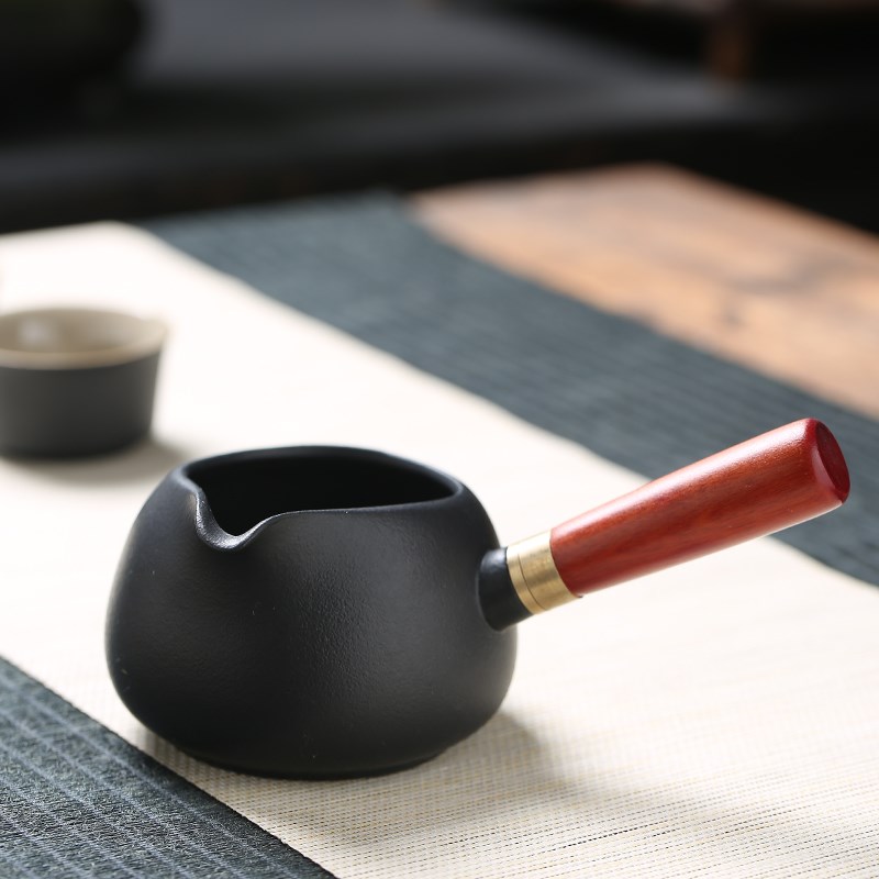 黑陶创意防烫花梨木柄侧把公道杯泡茶分茶器茶海复古中式办公家用