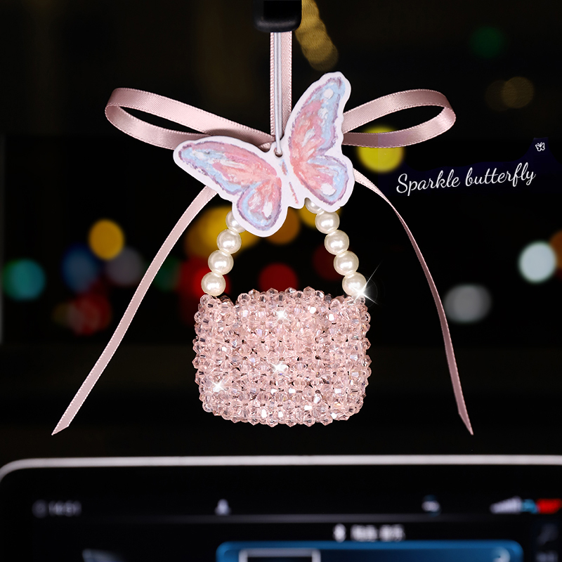 汽车挂件香薰吊坠车内后视镜高级感饰品装饰女士2024新款车载摆件