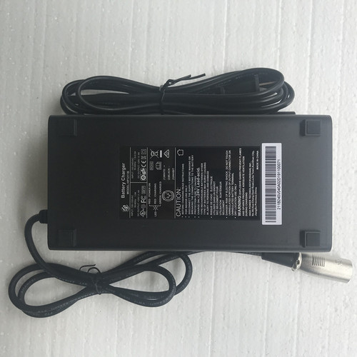 原装进口鸿柏HP1211B老年电动代步车电动轮椅24V4A智能充电器