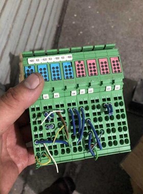 菲尼克斯 IBIL24DO 32/HD  IBIL24DI32/HD IBS IL 24 BK-T/U