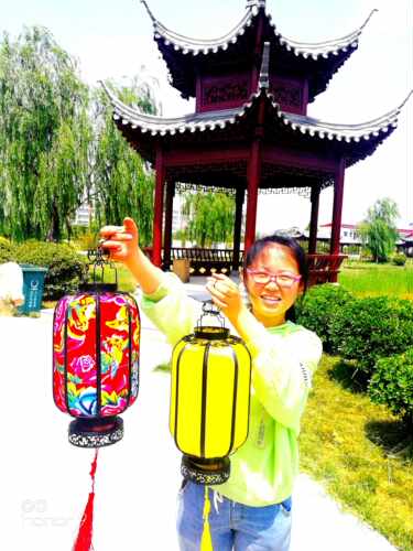汉唐中式婚礼婢女侍女执事手提古典宫灯新年中秋节日装扮发光灯笼