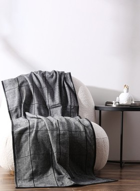 样板房间灰色斜纹黑皮边搭毯床尾毯沙发搭巾酒店民俗商用软装配色