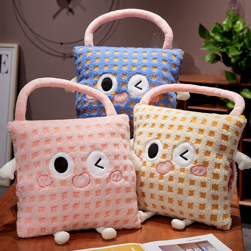 暖手抱枕被子两用可插手三合一午睡枕办公室午休枕趴桌子睡觉枕头