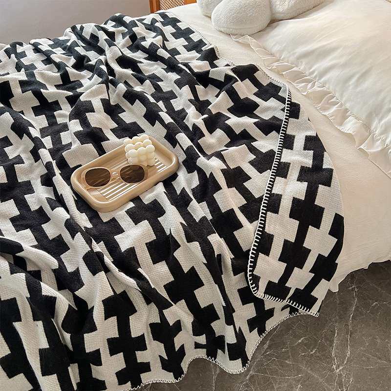 轻奢简约梭织线毯四季通用午休办公室毛毯床榻床尾针织盖毯