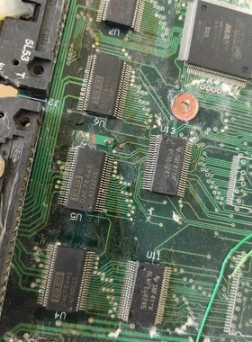 拆机DAC7644E 整板上有4个 下图祥拍就一片需要议价