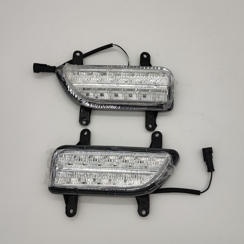 道爵开拓者S电动汽车前保险杠雾灯 前杠灯 道爵电动轿车前杠灯