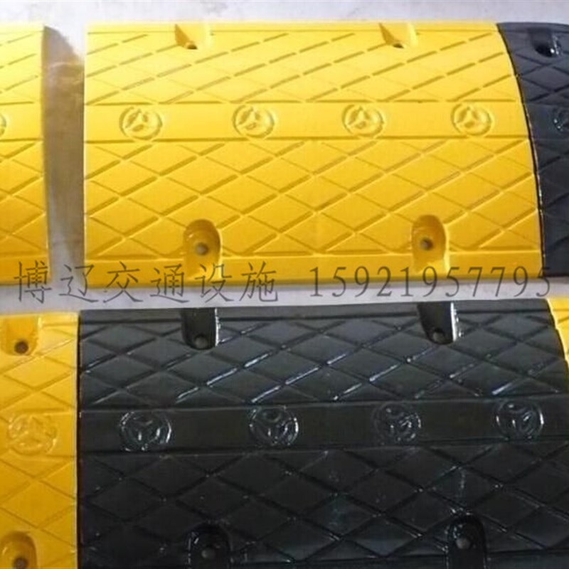 铸钢减速带减速垄铸铁减速带汽车公路道路钢制减速板限速缓冲带