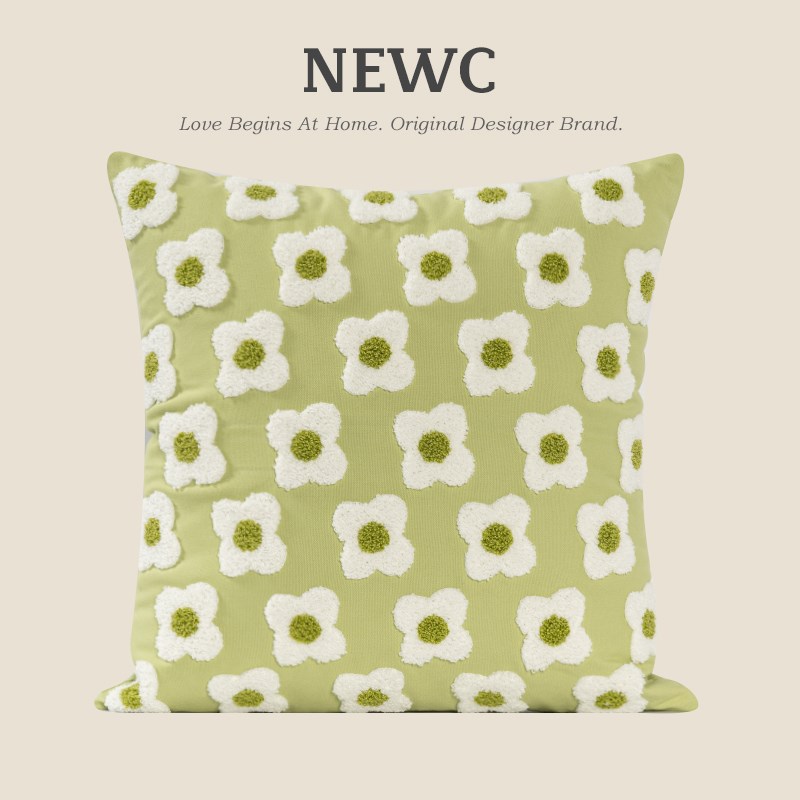 NEWC新宸优品 夏季抱枕绿色清新小花客厅沙发卧室床上簇绒靠垫