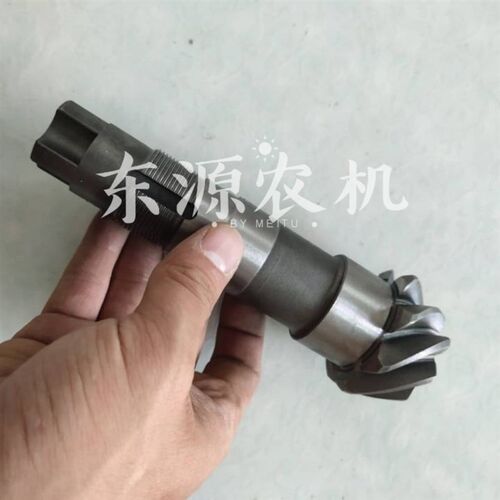 沃德沃得奥龙拖拉机配件554/704前桥中间传动齿轮轴 主动齿小二轴