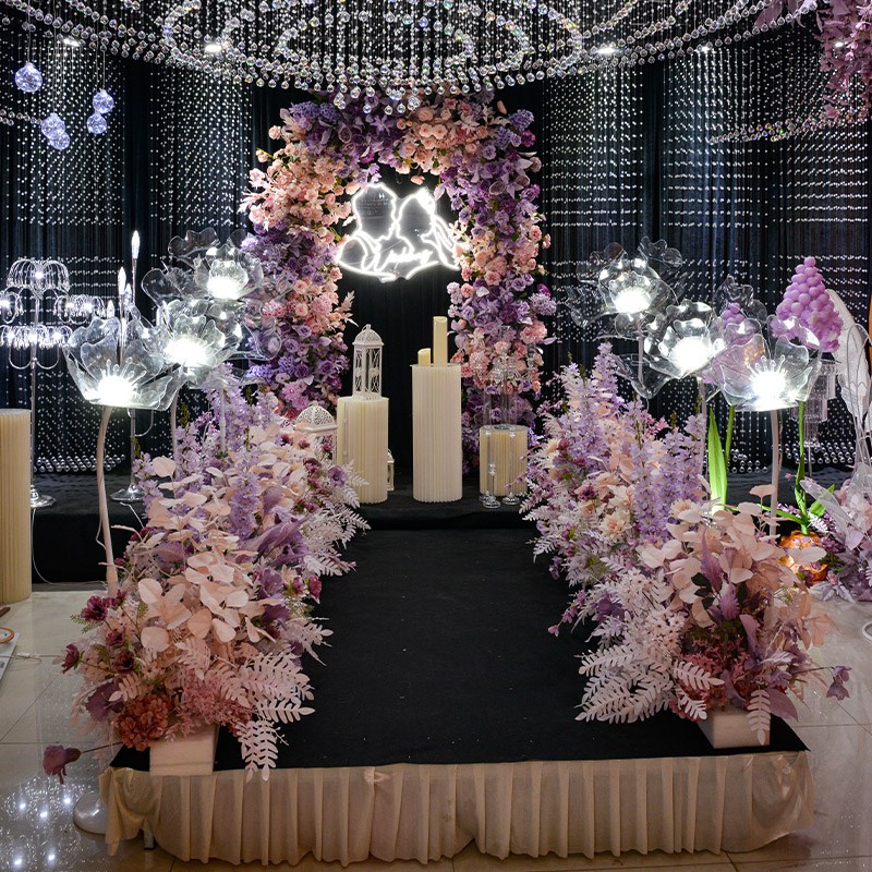 婚庆道具新款发光路引灯t台铁艺婚礼舞台场景装饰背景水晶花路引