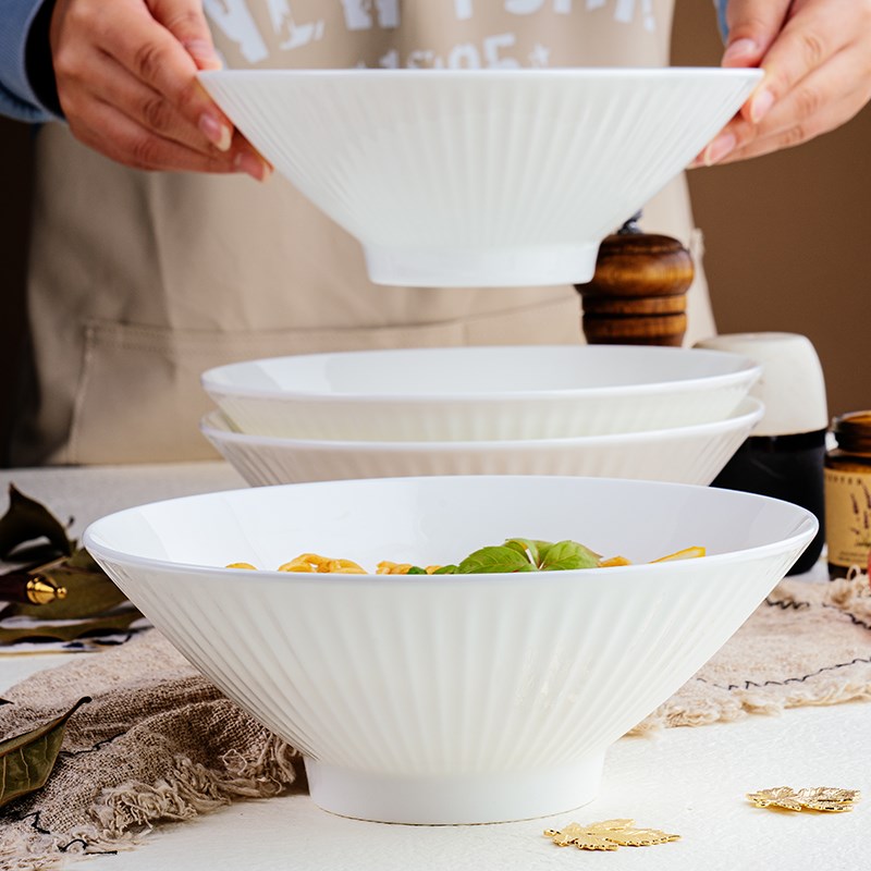 白色骨瓷家用斗笠碗竖纹8英寸拉面碗大号汤面碗釉下彩陶瓷碗吃面
