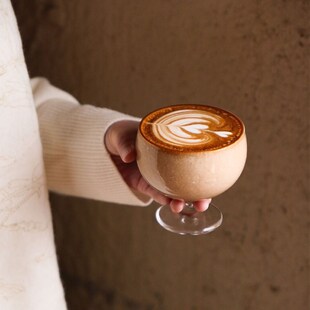 十卿咖啡拉花杯拿铁杯手工高足酸奶杯欧珀宝石耐热玻璃冰织甜品碗