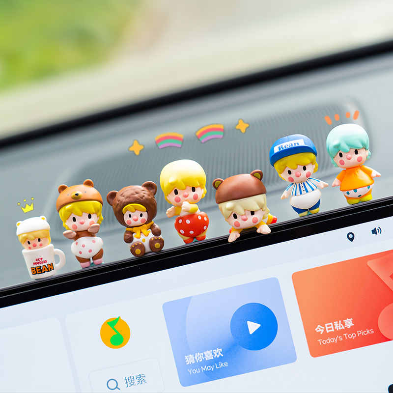 车上装饰品摆件2024新款车内汽车中控台显示器屏幕装饰迷你可爱女