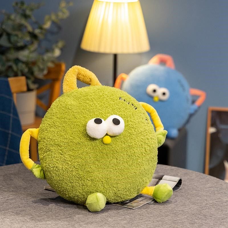 可爱便携抱枕毯子二合一办公室午睡汽车用盖腿空调毯腰靠两用靠枕