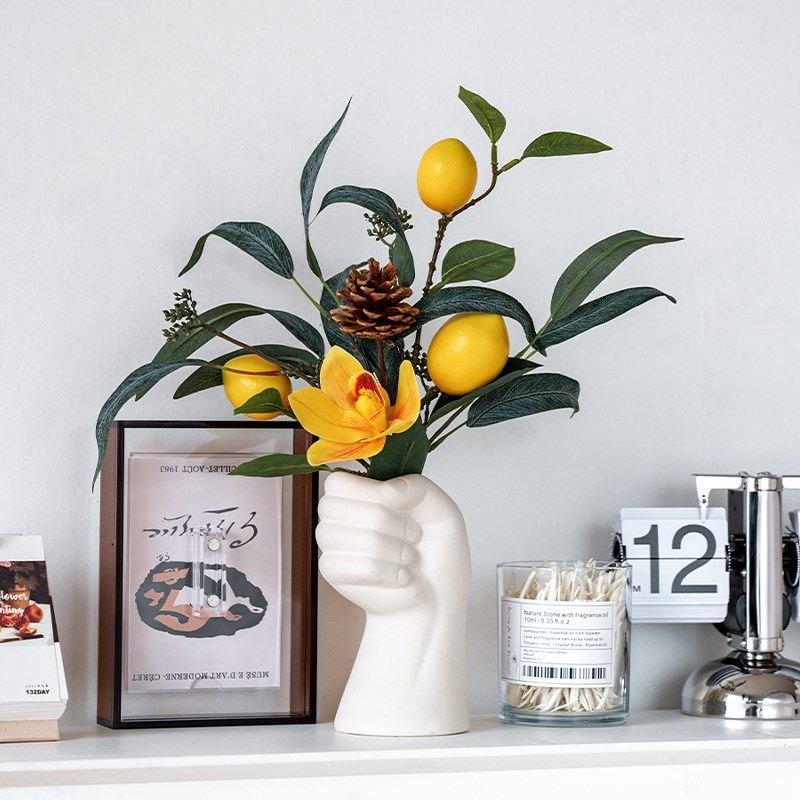 抽象手握花瓶仿真花尤加利花束植物假花插花摆设用品菊花绢花摆件