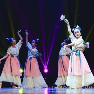 高档春和景明夏演郎出服汉服古典舞蹴鞠图舞蹈儿童阮归初演桃花笑