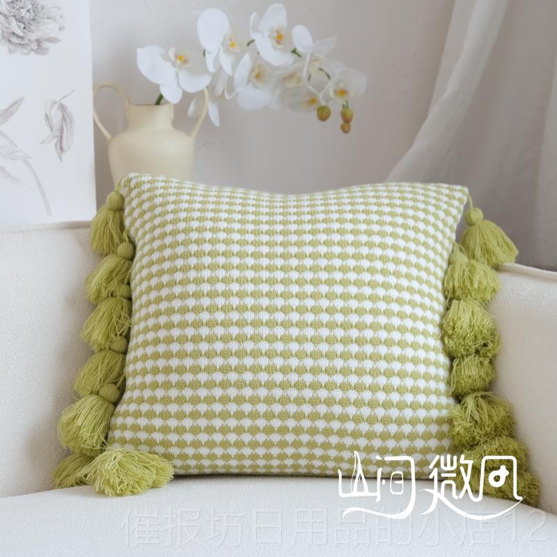 正品软绿色流苏抱枕ins风靠包i白色色客厅沙发床头靠垫宿装靠民枕