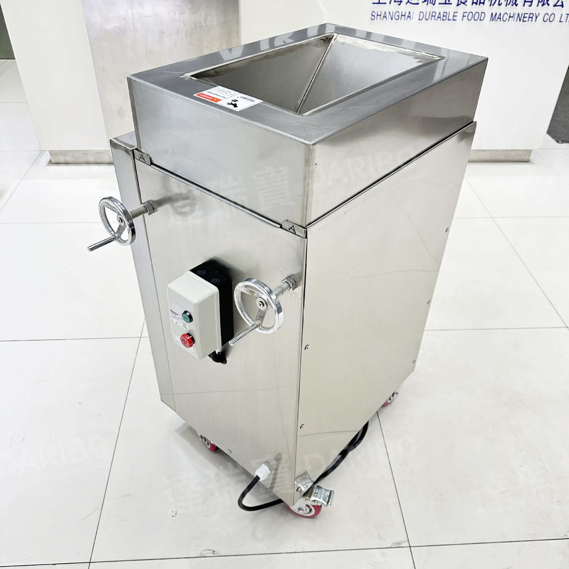 W达瑞宝熟肉打松机 熟食打松打丝机器 鸡胸肉撕拉成丝状 西餐厅用,清洗/食品/商业设备,肉制品加工设备,淘宝优惠券,粉丝福利购,淘宝优惠卷