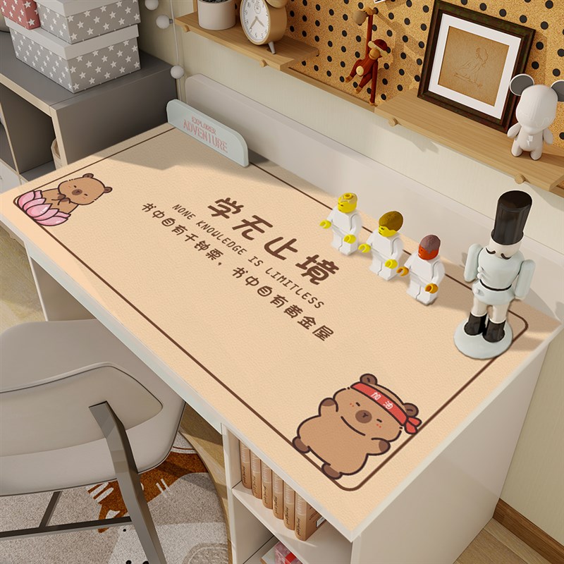 学生写字书桌垫防水防油儿童卡皮巴拉书桌垫子可爱写字台护眼桌布