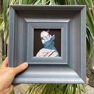 现代法式中古风挂画深灰色现实感装饰画大气小挂画纯实木画框装裱