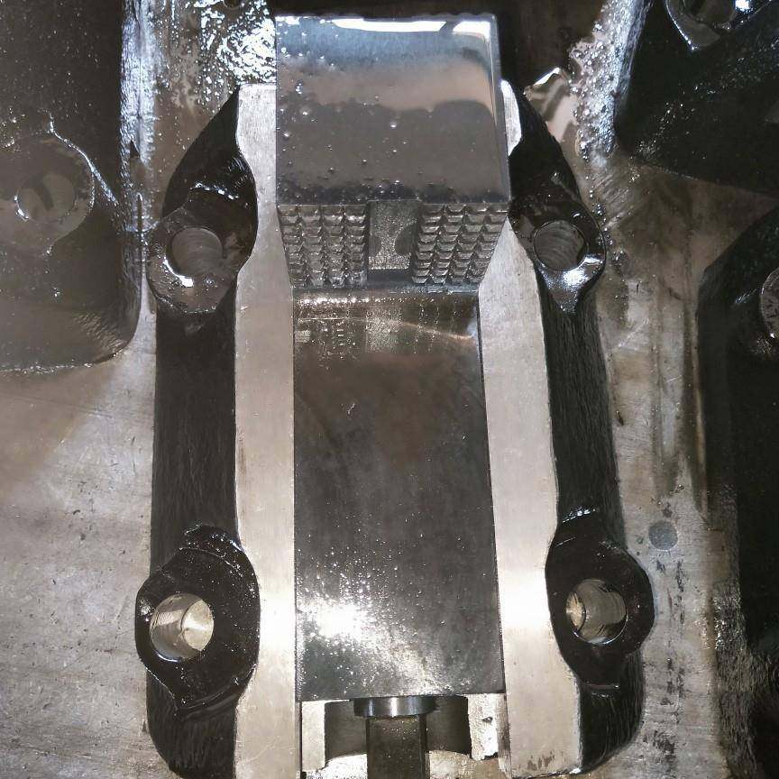 立车四爪卡盘爪 瓦房店厂家新品 立车卡爪175中心距C5225C5116