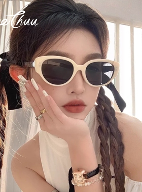 MeeChuu白色猫眼墨镜女