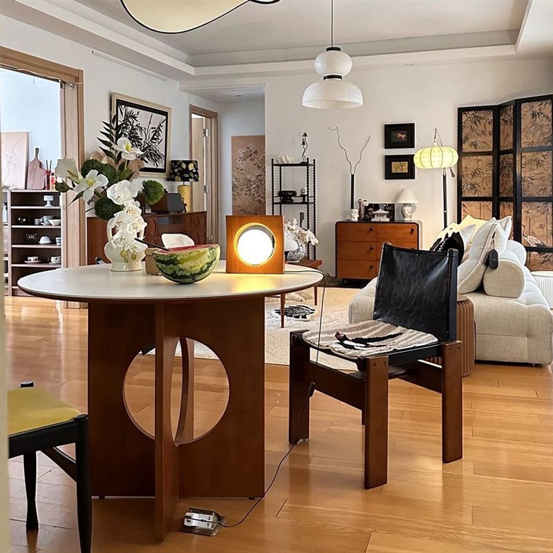 中古风复古圆形餐桌岩板小户型家用简约实木胡桃色餐桌侘寂风